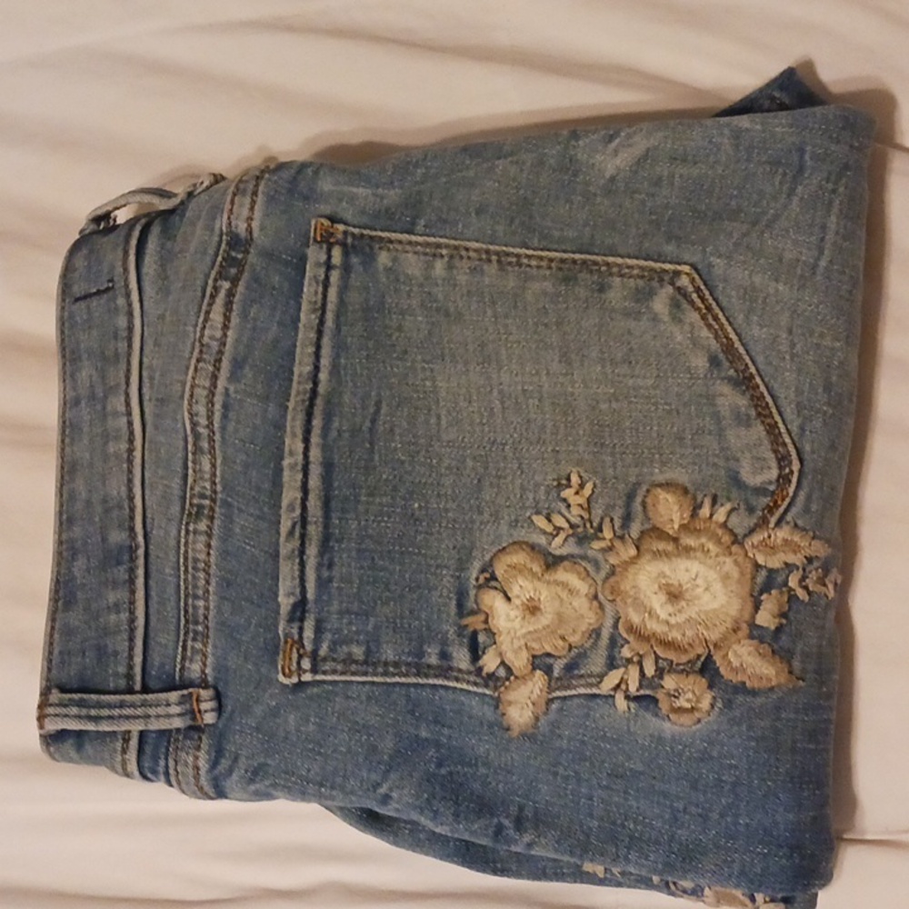 Abercrombie & Fitch jeans with embroidery - Picture 16 of 17